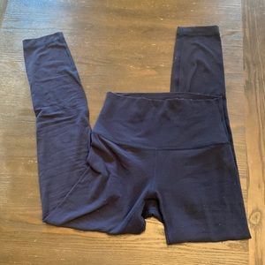 Navy Lululemon Aligns 25in